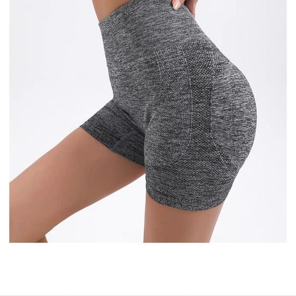 Amazon Butt Scrunch Shorts High Waistband and Moisture-Wicking Fabric Bundle - Picture 8 of 16